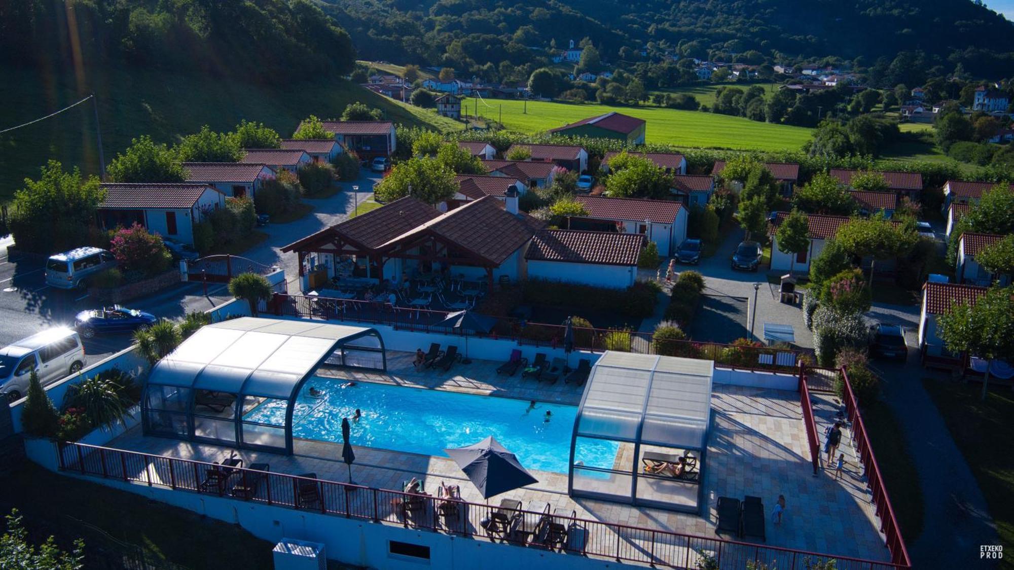 Domaine Chalets Larlapean Saint-Martin-d'Arrossa Exterior photo